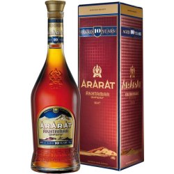 Brandy ARARAT v kartóniku 10y 40% 0,7L