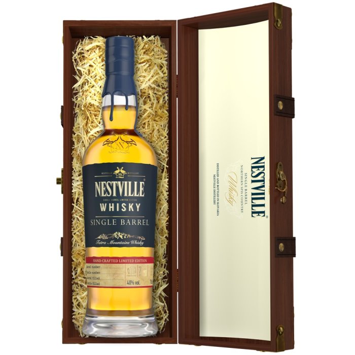 Nestville Whisky Single Barrel Drevený kufrík 40% 0,7L